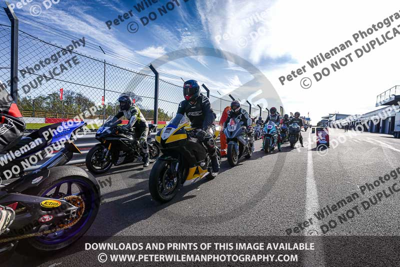 donington no limits trackday;donington park photographs;donington trackday photographs;no limits trackdays;peter wileman photography;trackday digital images;trackday photos